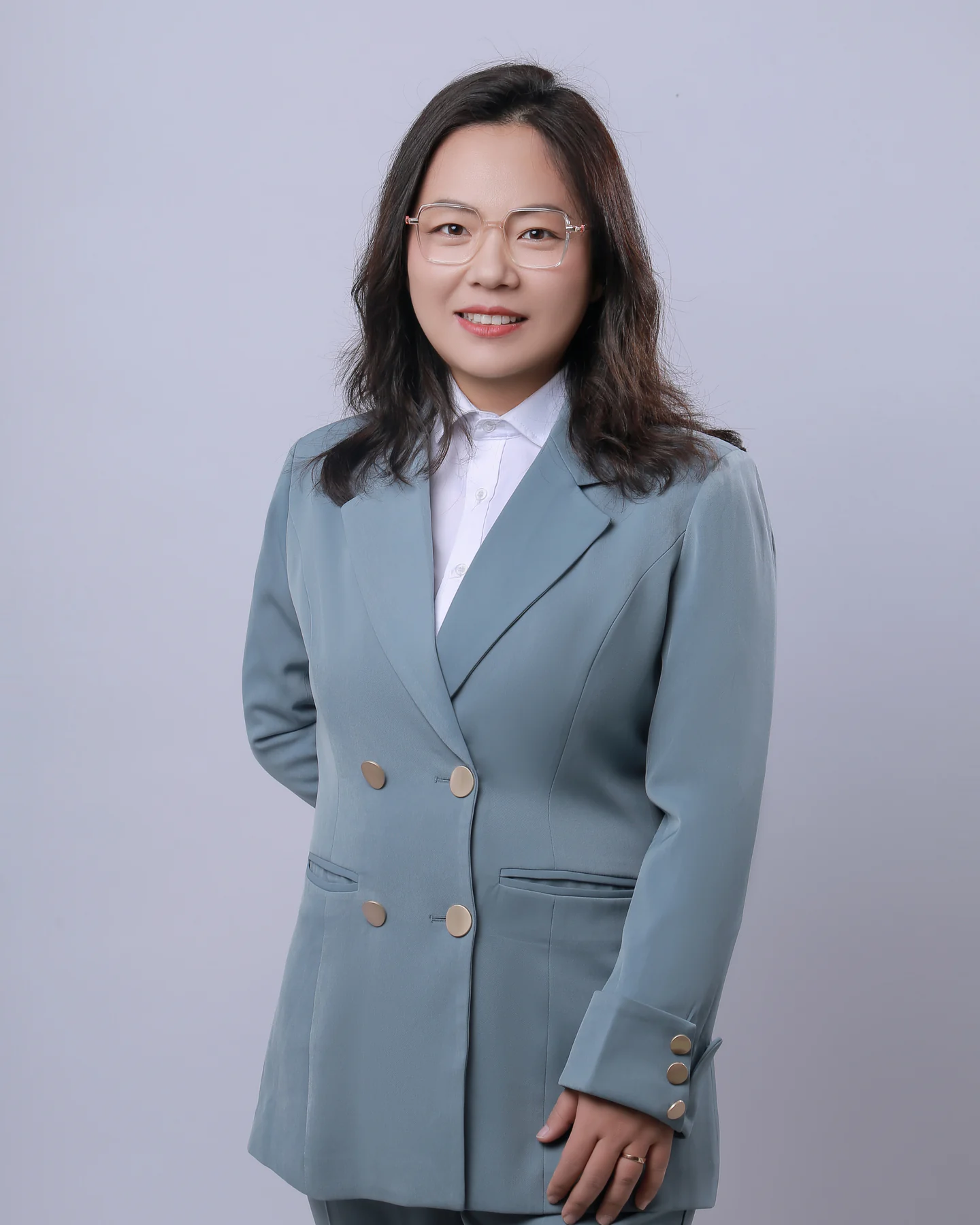 哈尔滨婚姻家事律师段琳琳形象照